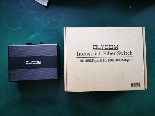Διοικούμενο OLYCOM σημείο εισόδου Giabit Ethernet 8 λιμένας RJ45 διακοπτών με POE+ 4 ράγα IP40 Vlan QoS STP/RSTP λιμένων SFP DIN για υπαίθριο
