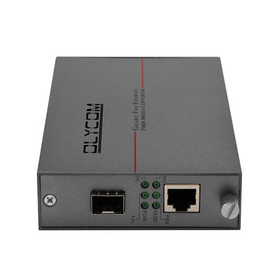 Μέγεθος απομονωτών πλαισίων 128K μετατροπέων MEDIA Ethernet οπτικών ινών μαύρων κουτιών DC5V1A